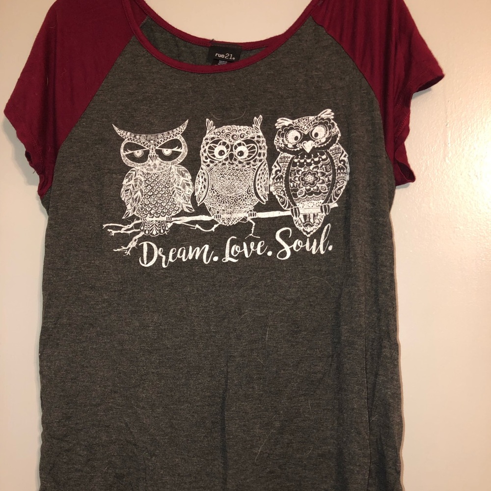 Rue 21 t-shirt